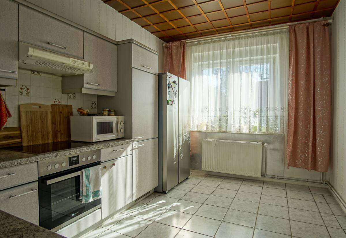 Immobilie in Niemegk - Großes Einfamilienhaus mit Ausbaupotenzial sucht neue Bewohner. - Bild 0