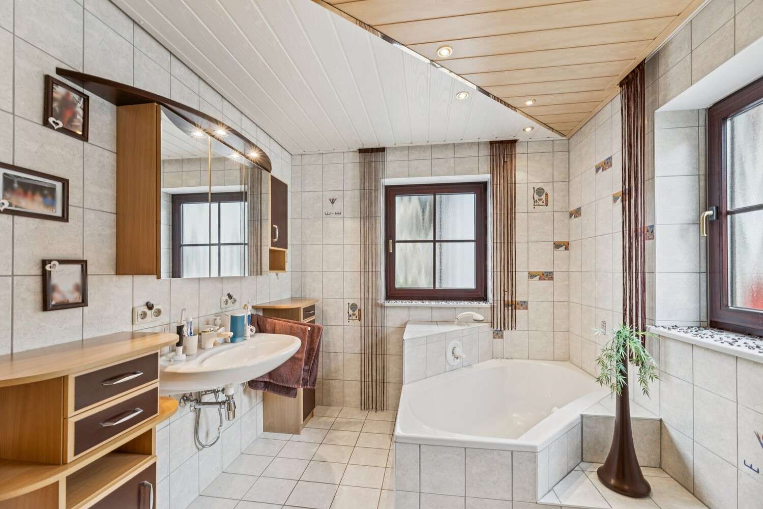 Immobilie in Mistelgau - Mehrfamilienhaus in bester Lage bei Mistelgau - Bild 0