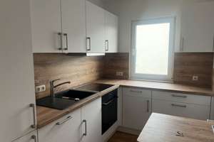 Attraktive 3 Zimmer Maisonette-Wohnung mit Balkon, neuer EBK, saniertem Bad und Stellplatz – Die vollständige Adresse der Immobilie erhältst du vom Anbieter., 4319 Engelsdorf, Leipzig – Vorschaubild 8