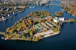 Wunderschöne Eigentumswohnung auf Insel Eiswerder! Terr., Parkett, Wa-Bad, EBK, FBH uvm. – Eiswerderstraße 17G, 13585 Hakenfelde, Berlin – Vorschaubild 9