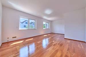 SPACIOUS AND ONLY 13 MINUTES TO CLAY! High-quality corner townhouse with garden, whirlpool, & garage – Die vollständige Adresse der Immobilie erhältst du vom Anbieter., 65203 Biebrich, Wiesbaden – Vorschaubild 11