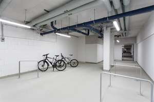 Gut geschnittene 2-Zi.-Wohnung mit separater Küche und Loggia am Mauerpark – Bärbel-Bohley-Ring  4, 13355 Gesundbrunnen, Berlin – Vorschaubild 11