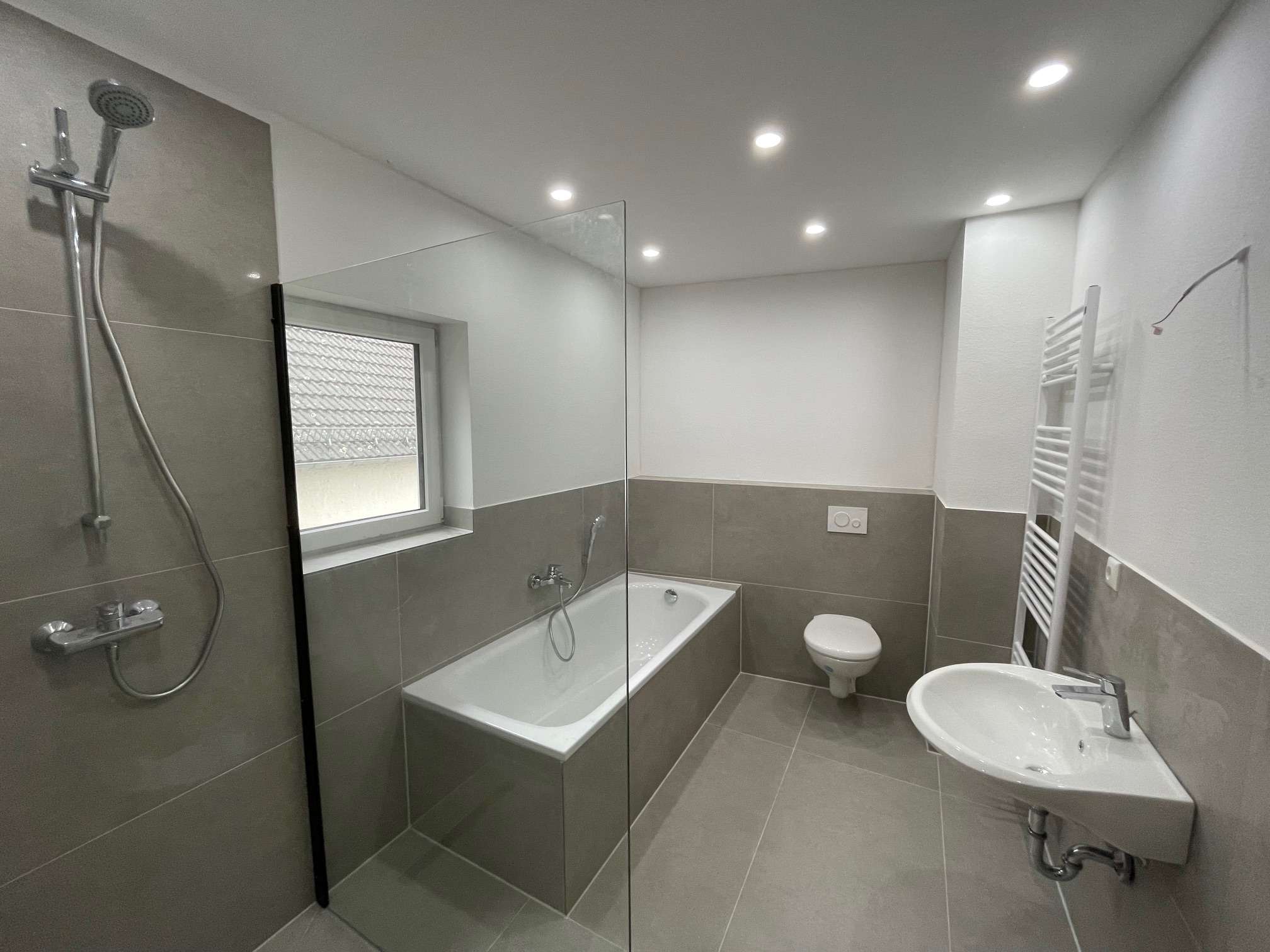 Immobilie in Braunfels - Saniertes EFH mit Scheune, Hof und Garten im Herzen von Bonbaden, ohne Provision!! - Bild 0