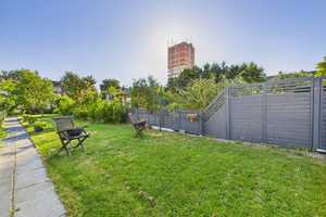 TOP GEPFLEGTES REIHENHAUS IN ZENTRALER LAGE, TERRASSE MIT SÜDAUSRICHTUNG, GARTEN UND GARAGE – Wesermarsch (Kreis) – Vorschaubild 3