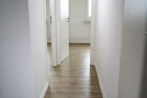 Helle und geräumige 4-Zimmer-Wohnung zur Miete! – 39130 Neu Olvenstedt, Magdeburg – Vorschaubild 3