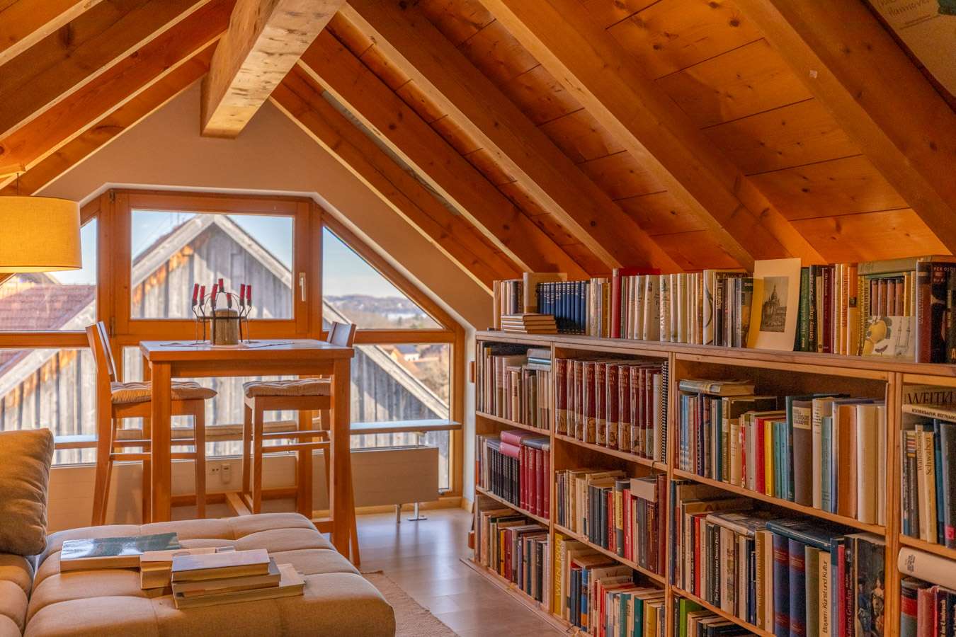 Immobilie in Schondorf am Ammersee - Wohnen über dem See – Charmante Maisonettewohnung mit Alpenpanorama - Bild 0