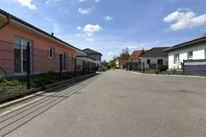 Familienglück pur: Moderner Bungalow mit Garten, Sonnenterrasse und Wärmepumpe (Energieklasse A) – Bachstraße 6b, 6766 Bitterfeld-Wolfen – Vorschaubild 15