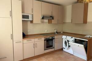 2-Zimmer-Wohnung mit Balkon und Einbauküche in attraktiver Lage