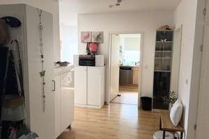 Zuhause mit 3 Zimmern und Balkon in Mörfelden-Walldorf