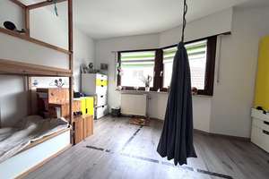 Attraktives Reihenendhaus mit Terrasse, Garage und viel Platz in Poppenweiler – Die vollständige Adresse der Immobilie erhältst du vom Anbieter., 71642 Poppenweiler, Ludwigsburg – Vorschaubild 6