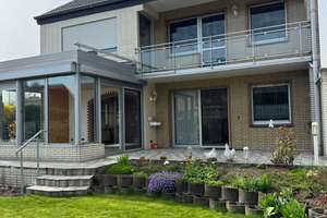 [RESERVIERT] Freistehendes Einfamilienhaus mit 2 Garagen und großem Grundstück in Neukirchen-Vluyn – Inneboltstraße 16, 47506 Neukirchen-Vluyn – Vorschaubild 3