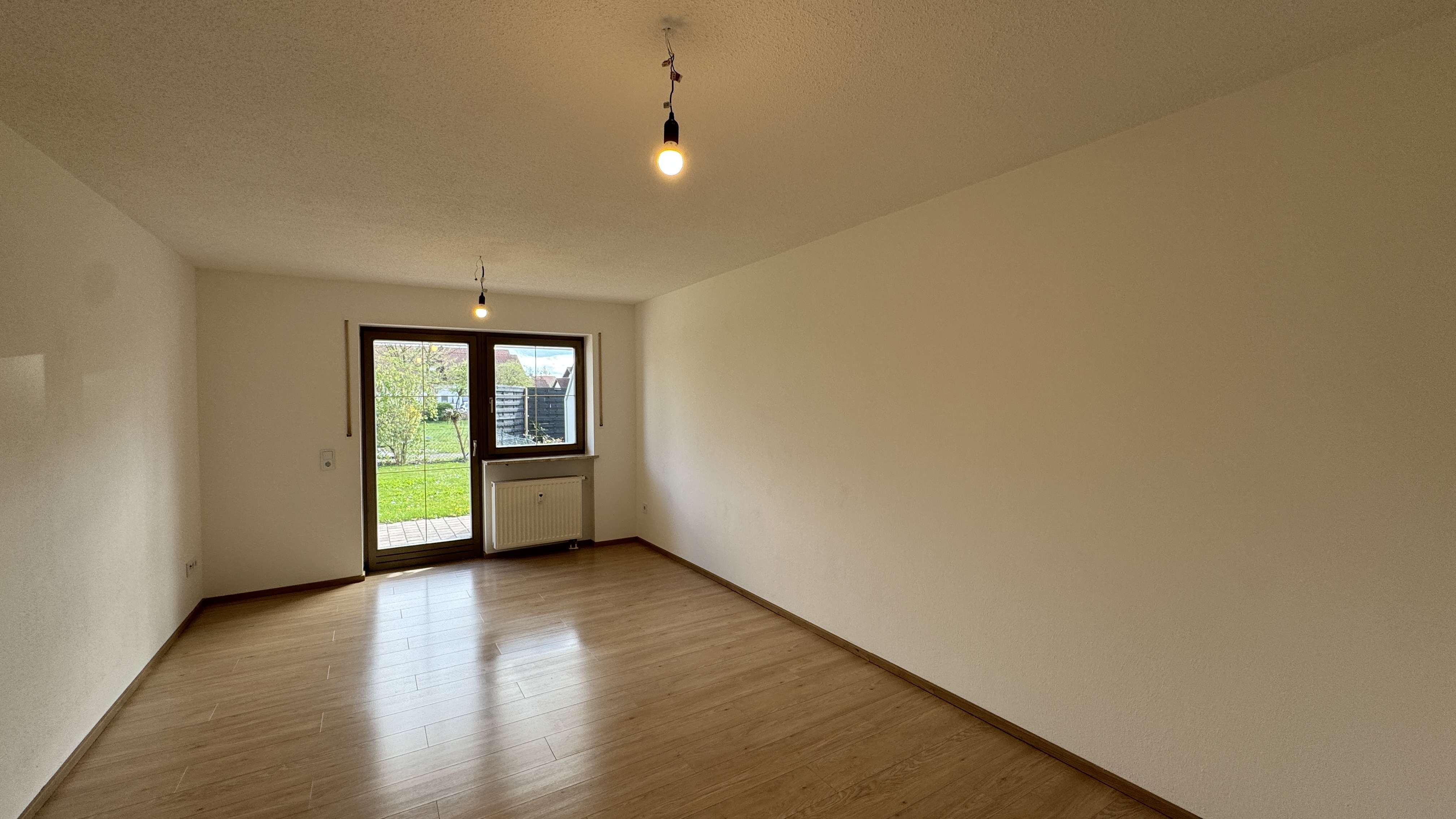 Immobilie in Unterneukirchen - ... AIGNER - moderne, gehobene 3-Zi-Whg. im EG mit Gartenanteil in ruhiger Lage ... - Bild 0