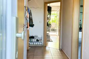 Modernes Reihenendhaus im ruhigen Wohngebiet – Ahrensböker Strasse 74, 23858 Reinfeld (Holstein) – Vorschaubild 3