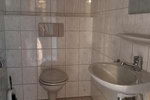 Sofort frei! Gepflegte 4-Zi-DHH mit schönem Garten, Terrasse, Carport in ruhiger Lage mit PV-Nutzung – Die vollständige Adresse der Immobilie erhältst du vom Anbieter., 24988 Oeversee – Vorschaubild 5