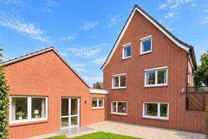 Ehemaliges Pastorenhaus mit Gemeindehaus! Großzügig, sehr gepflegt & vielseitig nutzbar. – 26736 Krummhörn – Vorschaubild 1