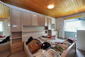 Gepflegtes Reihenendhaus mit ausgebautem Dachgeschoss, Garage und sonnigem Grundstück – Die vollständige Adresse der Immobilie erhältst du vom Anbieter., 90453 Katzwang, Reichelsdorf Ost, Reichelsdorfer Keller, Nürnberg – Vorschaubild 10