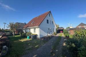 Zweifamilienhaus in schöner Ortsrandlage – Die vollständige Adresse der Immobilie erhältst du vom Anbieter., 19386 Lübz – Vorschaubild 1