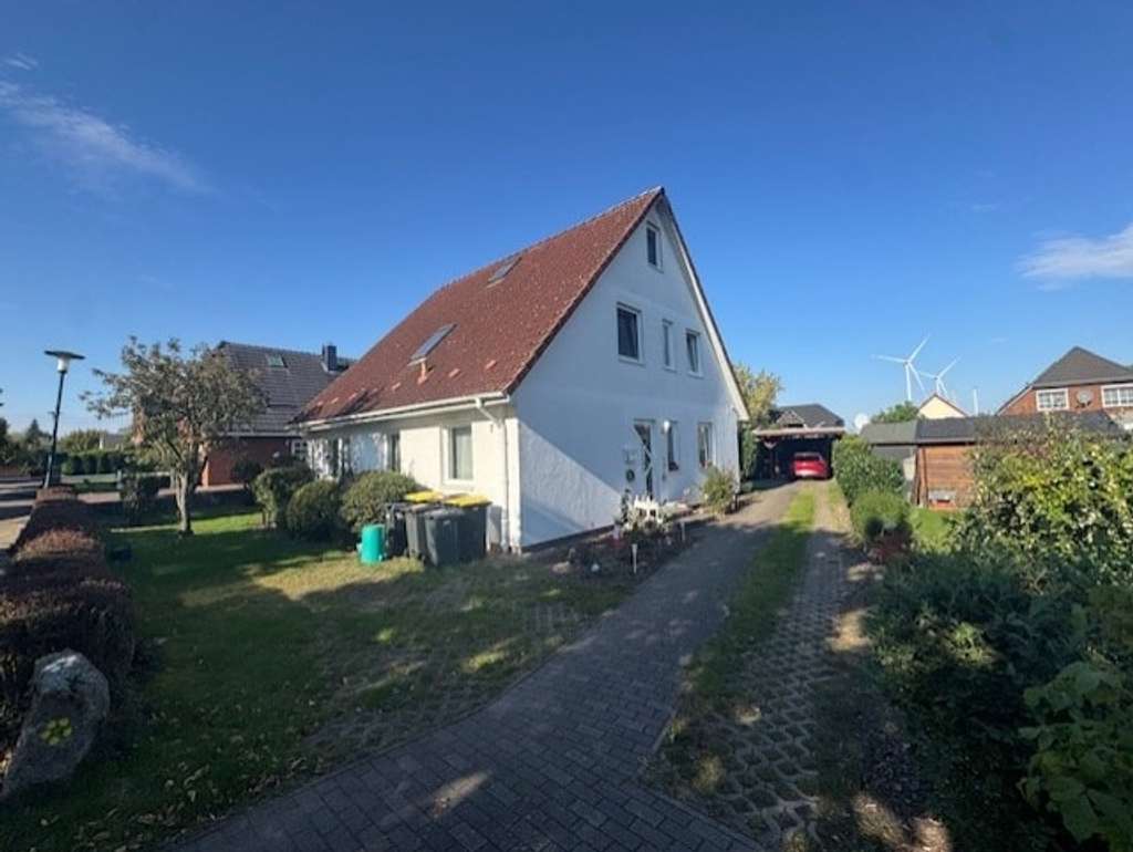 Immobilie in Lübz - Zweifamilienhaus in schöner Ortsrandlage - Bild 2