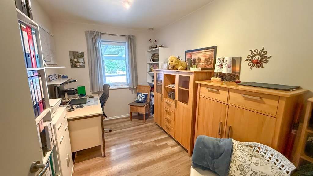 Immobilie in Hürup - Dänisches Wohnflair trifft Effizienz! Ebenerdig bewohnbares Holzhaus mit Doppelcarport - Bild 0