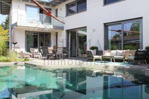 VERKAUF: Traumhaus in ruhiger Lage – Pool, Sauna & Whirlpool inklusive! – Die vollständige Adresse der Immobilie erhältst du vom Anbieter., 82205 Gilching – Vorschaubild 32