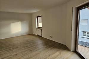 1-Zimmer Apartment mit kleinem Balkon in Lu-Maudach - auch als Büro geeignet – 67067 Maudach, Ludwigshafen am Rhein – Vorschaubild 2