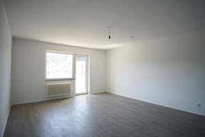 ~ Apartment in urbaner Lage mit Balkon und Dusche ~