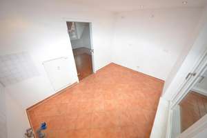 Gemütliche 2-Zimmer-Dachwohnung mit Loggia in Leipzig-Lößnig !  – Dürrstraße 57, 4279 Lößnig, Leipzig – Vorschaubild 4