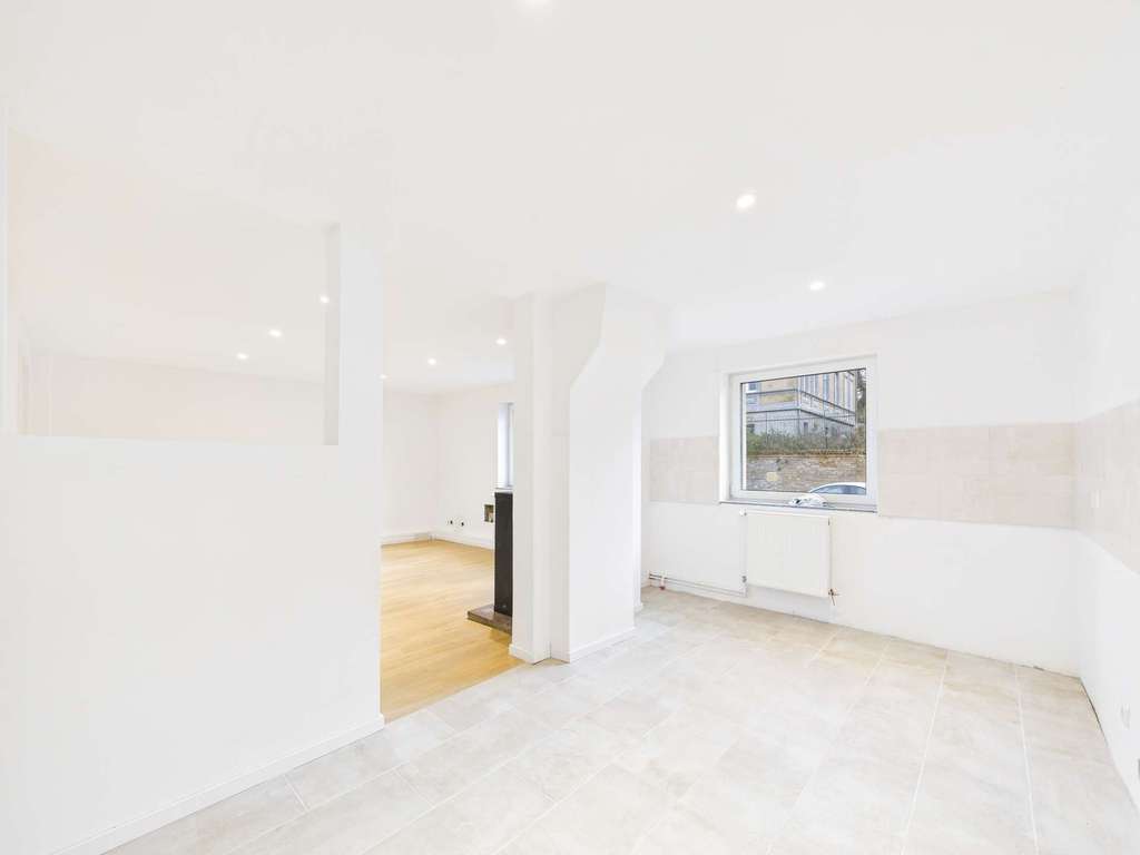 Immobilie in Barby - Ein Haus mit Herz – 2025 modernisiert und einzugsbereit in Calbe (Saale) - Bild 1