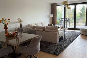 Kaiserswerth Rheinauenblick: luxuriöse, lichtdurchflutete 4-Zimmer- Wohnung im 2.OG