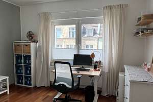 Attraktive 3-Raum-Wohnung mit EBK und großem Balkon in Köln Sülz Uninähe – Die vollständige Adresse der Immobilie erhältst du vom Anbieter., 50937 Sülz, Köln – Vorschaubild 4
