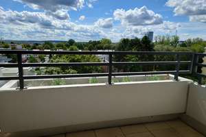 Hochwertig sanierte 2-Zimmer-Wohnung mit Balkon, Weitblick & TG-Stellplatz – möbliert, All-inclusive – 70567 Möhringen-Nord, Stuttgart – Vorschaubild 10