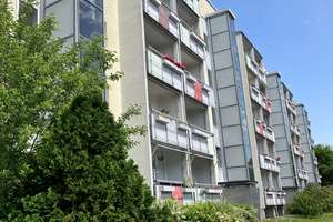 Sonnige 3-Zi.-Wohnung mit Balkon & Lift in Leubnitz-Neuostra – Feuerbachstraße 4a, 1219 Leubnitz-Neuostra, Dresden – Vorschaubild 9