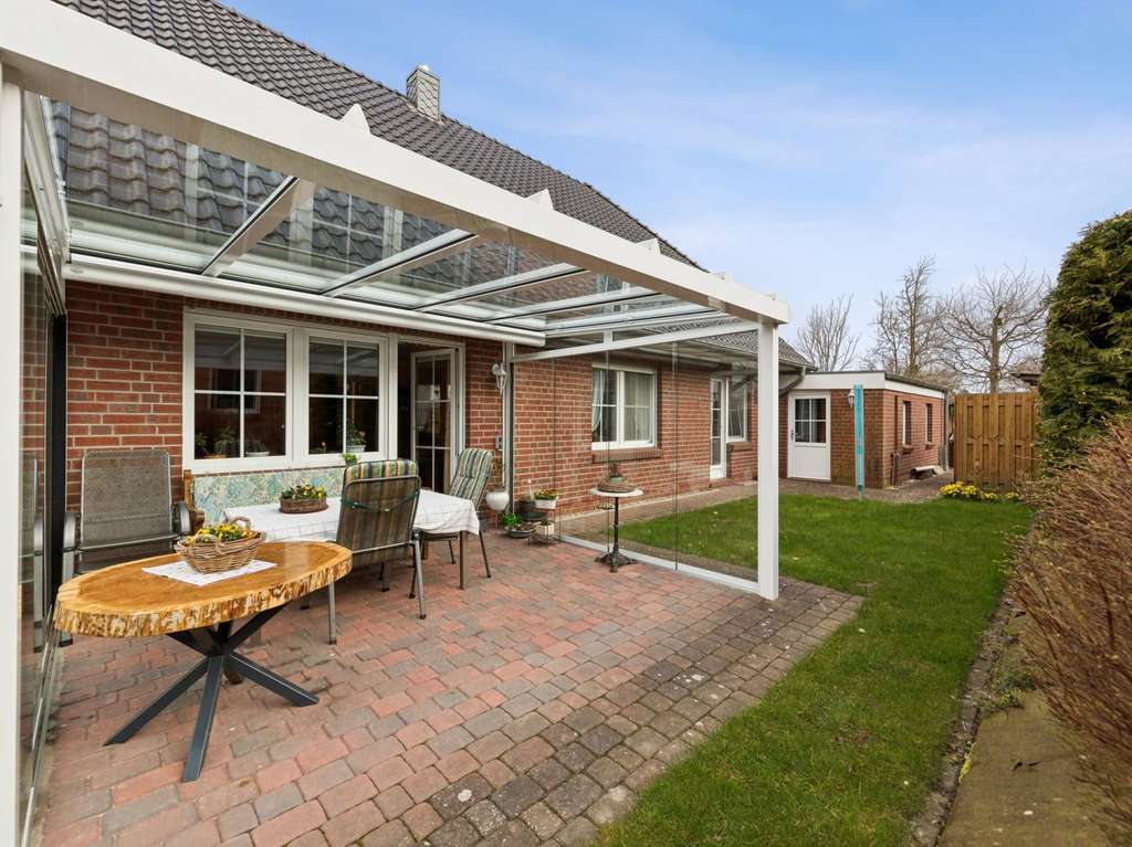 Immobilie in Winnemark - Modernes Familienhaus mit Wintergarten, Kachelofen und Doppelgarage in Winnemark - Bild 2