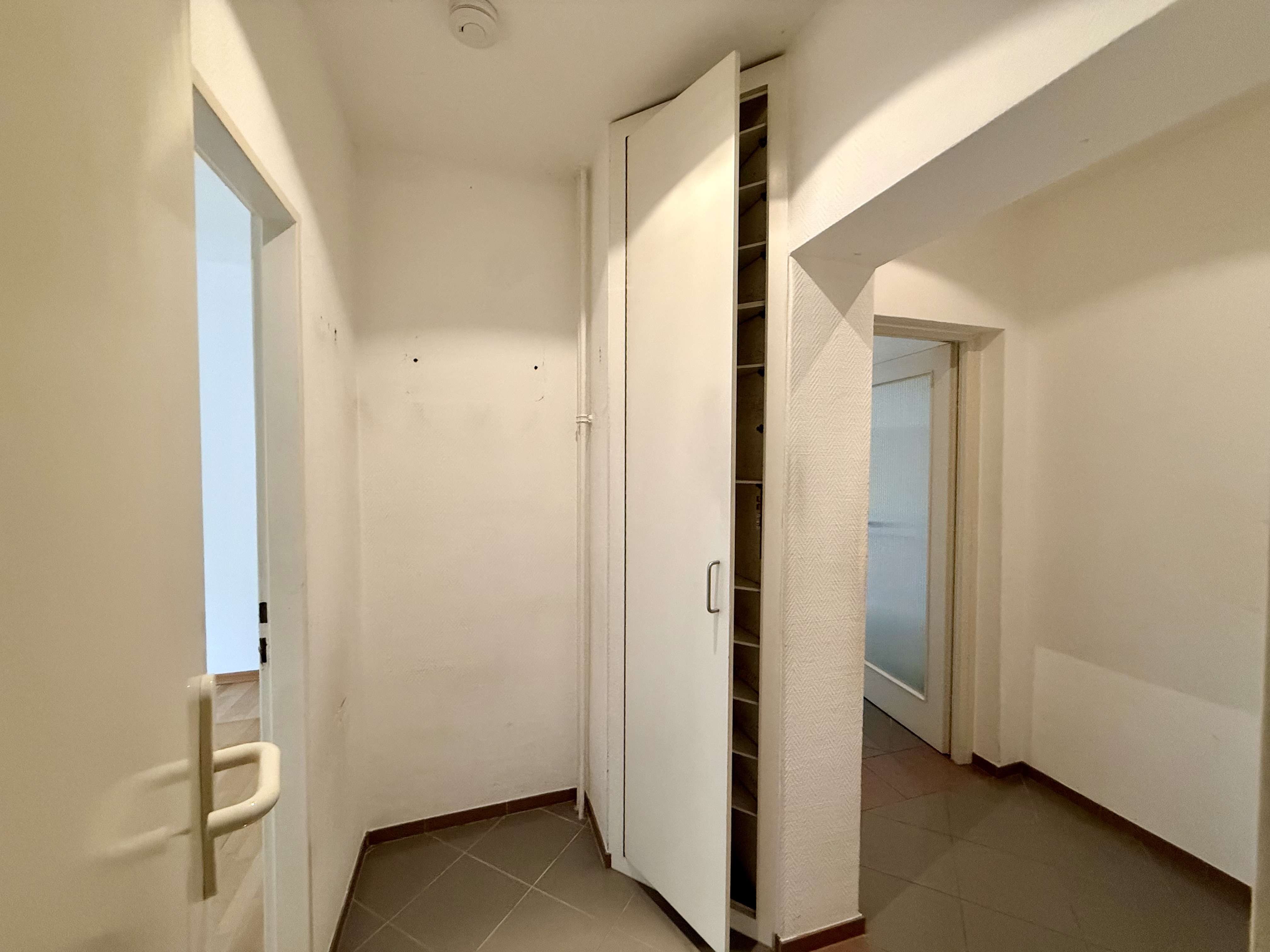 Preissenkung Zehlendorf. Erdgeschosswohnung mit Terrasse, Garten,Stellplatz und Keller, Berlin – Bild 3