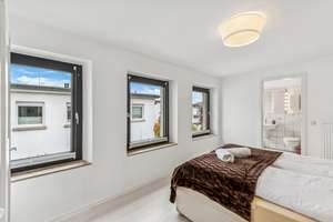 Traumhaft schöne und moderne 3 Zimmer Jugendstilwohnung in KR-Stadtmitte!! – Die vollständige Adresse der Immobilie erhältst du vom Anbieter., 47798 Stadtmitte, Krefeld – Vorschaubild 5
