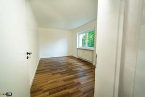 Stilvolle Erdgeschosswohnung mit großem Garten, Terrasse & Wintergarten - Erstbezug nach Sanierung – Die vollständige Adresse der Immobilie erhältst du vom Anbieter., 91074 Atzenhof, Burgfarrnbach, Fürth – Vorschaubild 27