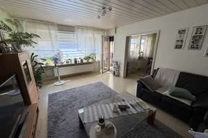 ***Attraktive 4 Zimmer Wohnung mit Balkon, Stellplatz zu verkaufen*** – Dresdener Straße 4, 74889 Sinsheim – Vorschaubild 2