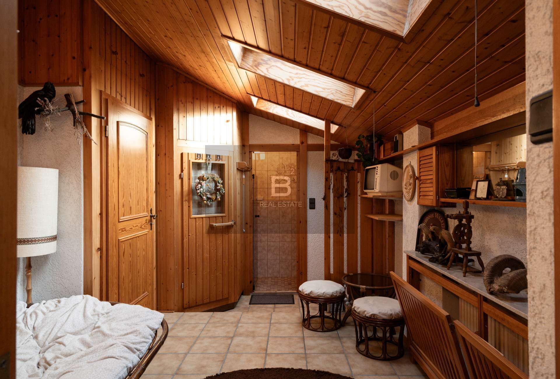 Immobilie in Edenkoben - POTENZIAL IN EDENKOBEN | GERÄUMIG. ZENTRAL. KOMFORTABEL. - Bild 0