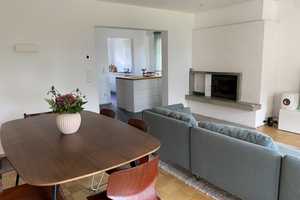 Familienfreundliches Reiheneckhaus mit 4,5 Zimmern 136 qm, Garage und Garten in Bergen-Enkheim – Frankfurt am Main – Vorschaubild 1