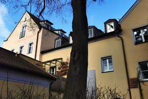 2-Zimmer-Eigentumswohnung in Regensburg-Altstadt – Dachterrasse, Wellnessbad & Donaunähe – Die vollständige Adresse der Immobilie erhältst du vom Anbieter., 93047 Innenstadt, Regensburg – Vorschaubild 2