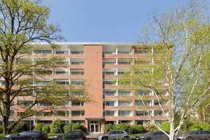 Golzheim: Frühling im neuen Zuhause - sanierungsbedürftige 1-Zimmer-Wohnung mit Südbalkon! – Die vollständige Adresse der Immobilie erhältst du vom Anbieter., 40474 Golzheim, Düsseldorf – Vorschaubild 2