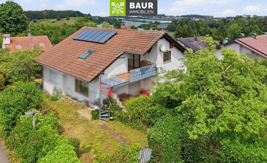 360° I WOHNEN MIT FREIRAUM 
3,5-ZI.-DG-WOHNUNG
mit Atelier und ca. 250 m² Garten
bei Friedrichsha