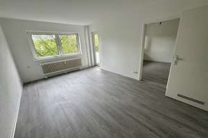 Erstbezug nach Renovierung: 2-Zimmerwohnung mit Balkon in Gebhardshagen