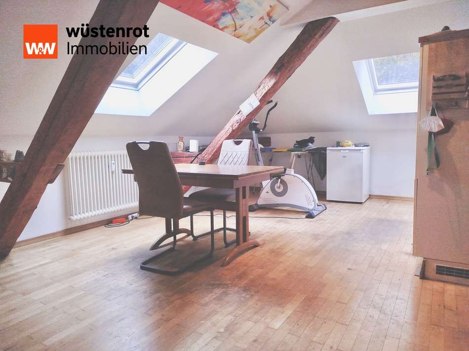 Wohnzimmer (DG 2)