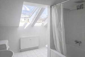 Charmante Altbau-Dachgeschosswohnung mit Wintergarten in Neukölln – Die vollständige Adresse der Immobilie erhältst du vom Anbieter., 12051 Neukölln (Ortsteil), Berlin – Vorschaubild 6
