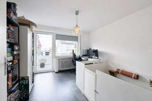 Gepflegte 4-Zimmerwohnung in Remscheid-Süd! Mit Einbauküche, Balkon und Stellplatz! – Die vollständige Adresse der Immobilie erhältst du vom Anbieter., 42859 Bliedinghausen, Remscheid – Vorschaubild 8