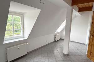 Parkett...Tageslichtbad...Wohnküche // 2-Zi.-Maisonette in Dobritz – Winterbergstraße 143, 1237 Seidnitz/Dobritz, Dresden – Vorschaubild 5