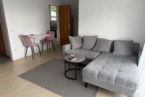 Stilvolle 1-Zimmer-EG-Wohnung mit Balkon und Einbauküche in Düsseldorf – Düsseldorf – Vorschaubild 2