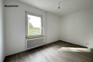 Wohn(t)raum: lichtdurchflutete 3-Zimmer-Wohnung mit großem Balkon – Rosendelle 41, 44869 Bochum – Vorschaubild 6