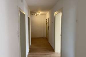 3 Zimmer Kueche Bad / Balkon  Flur / Keller ( Garage möglich) – Poststraße 45, 66333 Völklingen – Vorschaubild 8